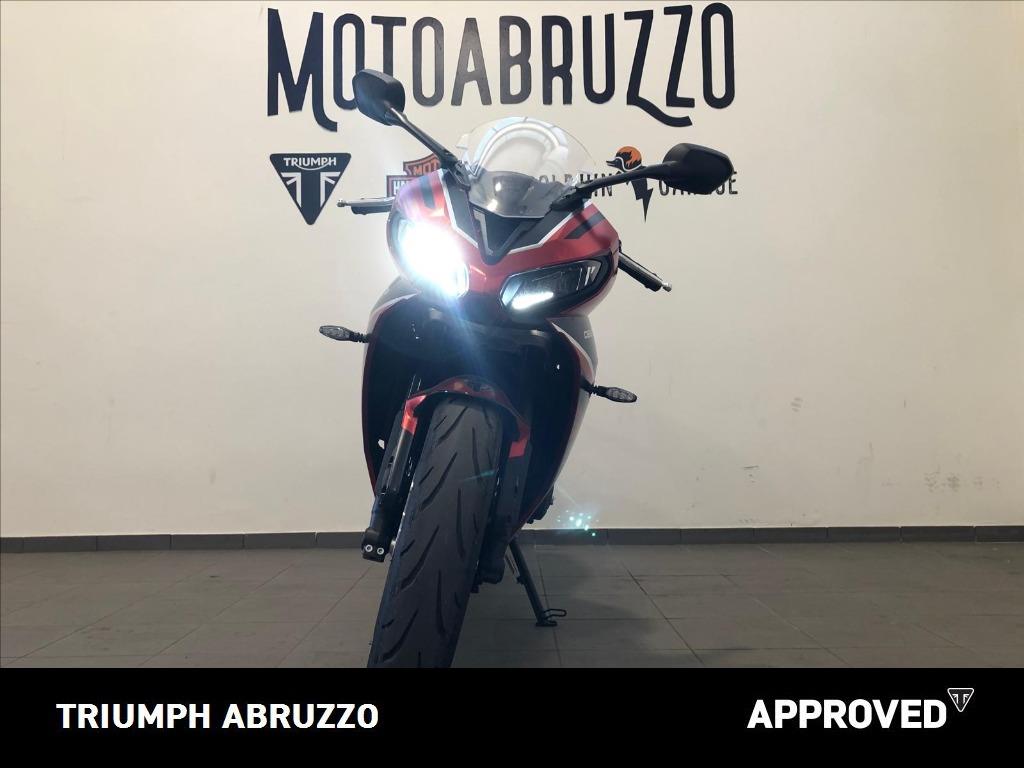TRIUMPH Daytona 660 Abs