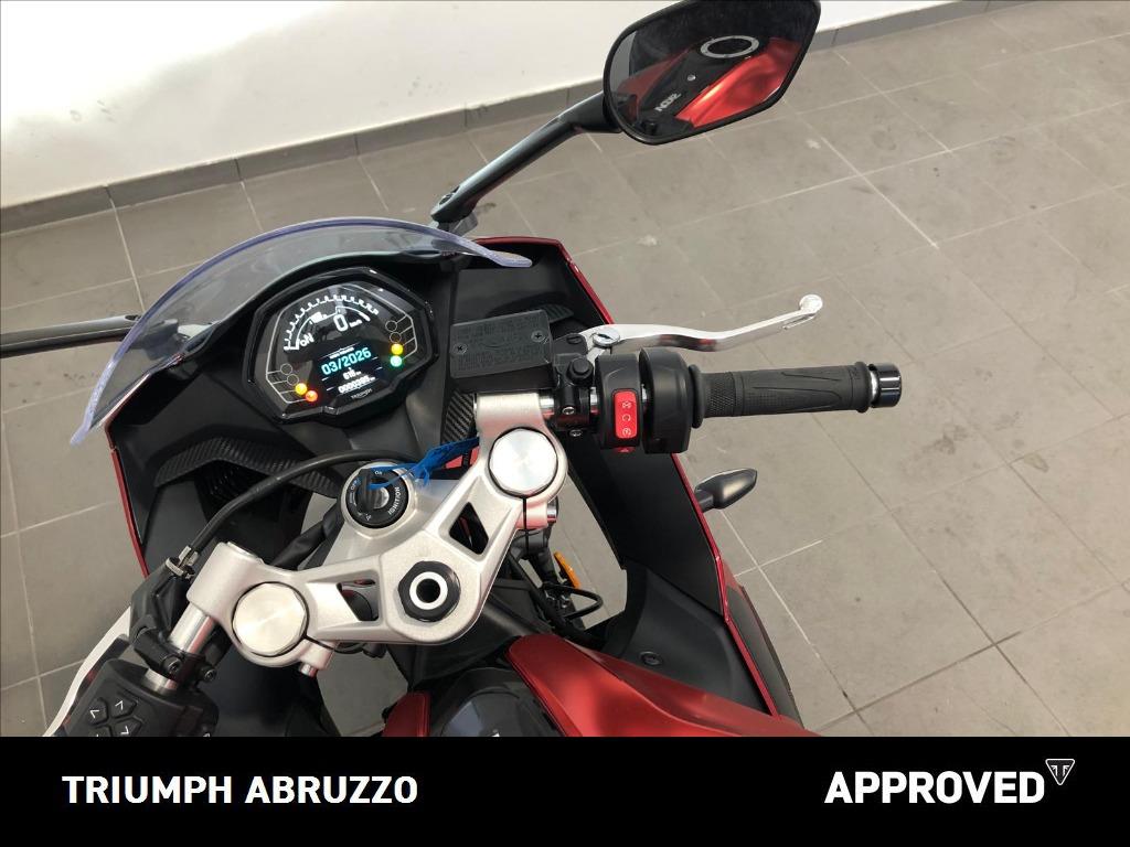 TRIUMPH Daytona 660 Abs