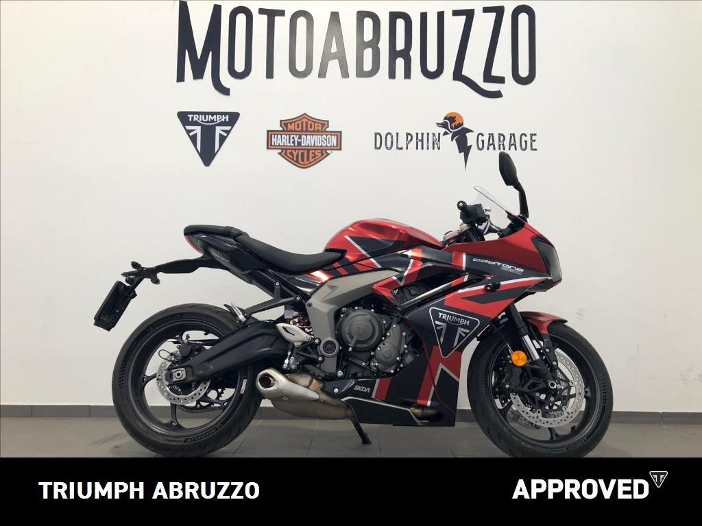 TRIUMPH Daytona 660 Abs