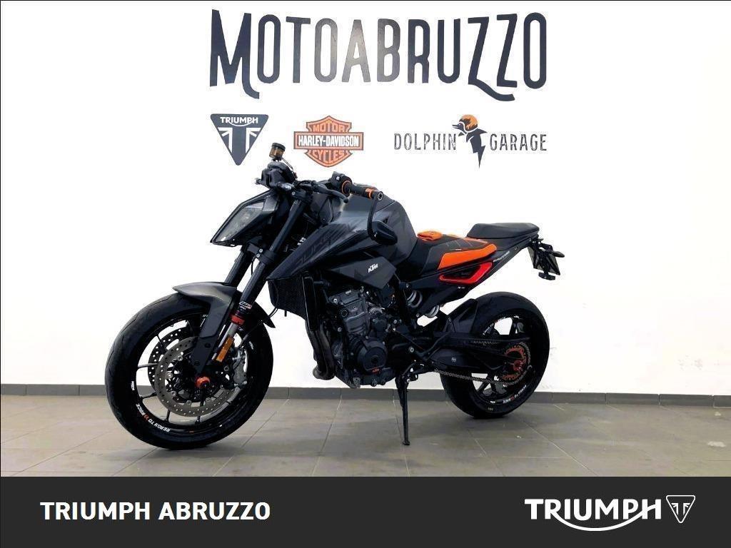KTM 890 Duke 