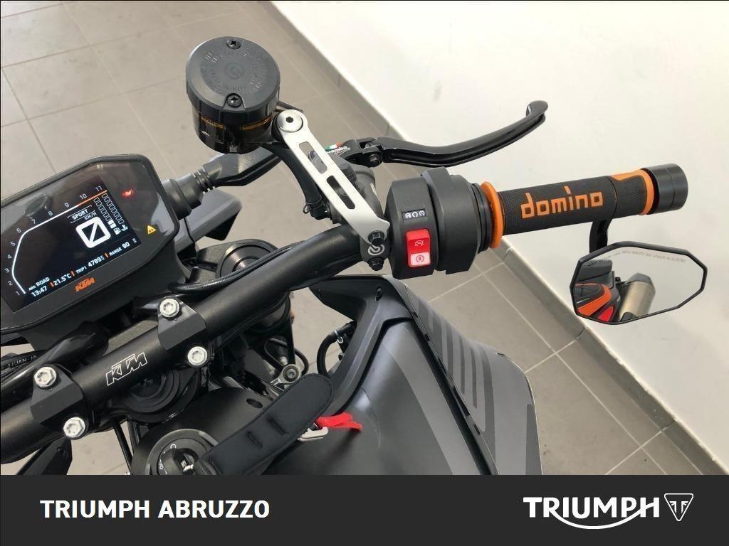 KTM 890 Duke 