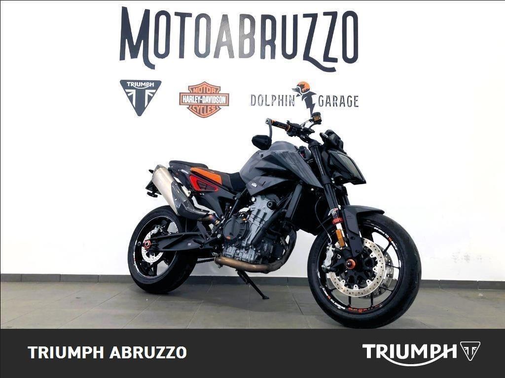 KTM 890 Duke 