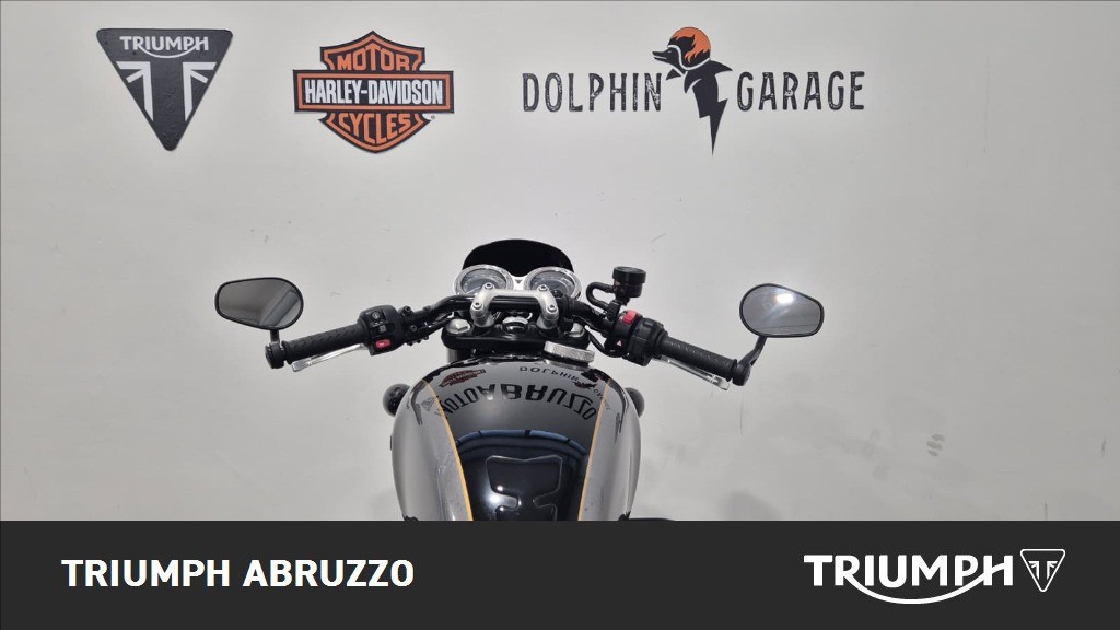 TRIUMPH Street Cup 900 
