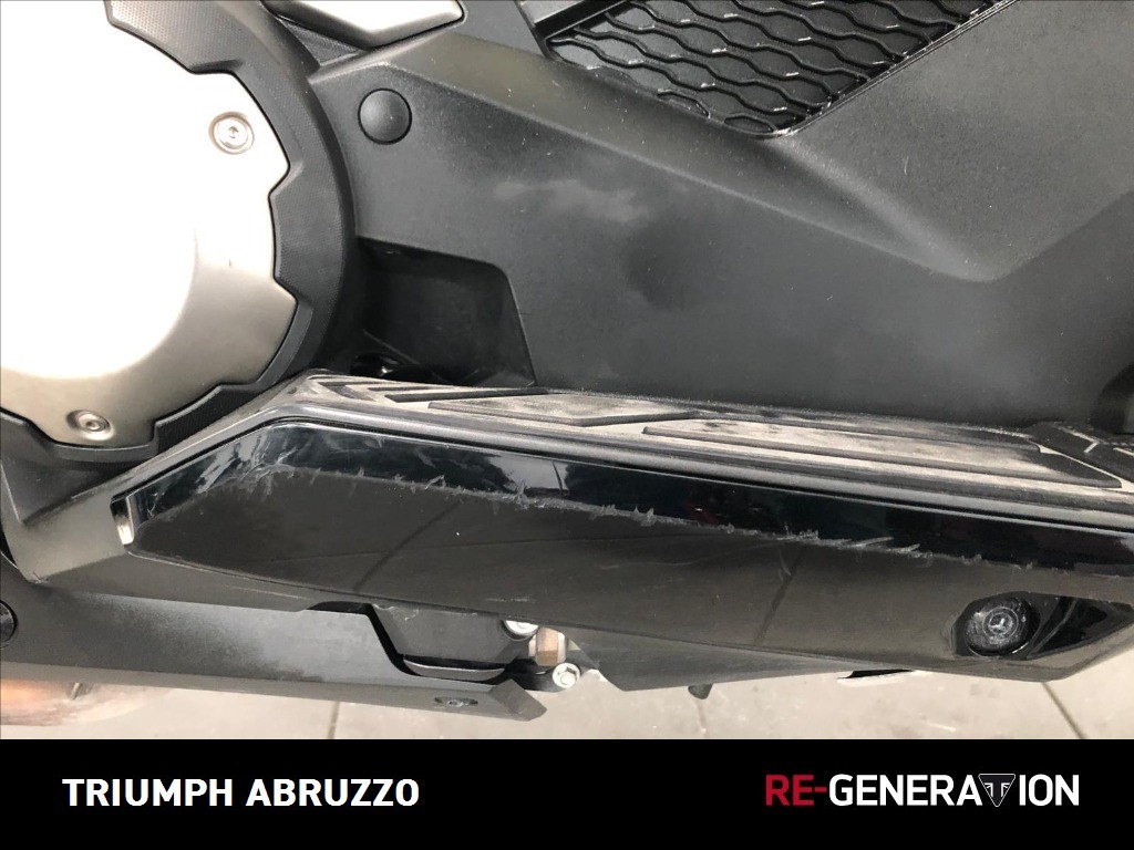 HONDA X-ADV 750 DCT Abs