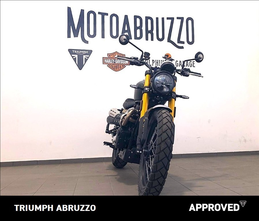 TRIUMPH Scrambler 900 Matt Khaki Green / Matt Phantom Black Abs