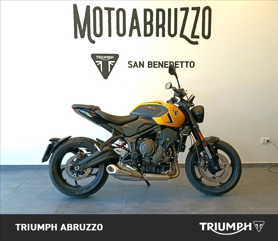 TRIUMPH Trident 660 Cosmic Yellow Abs