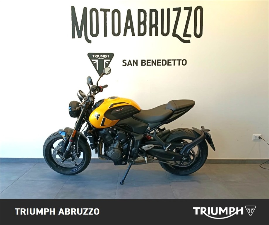 TRIUMPH Trident 660 Cosmic Yellow Abs